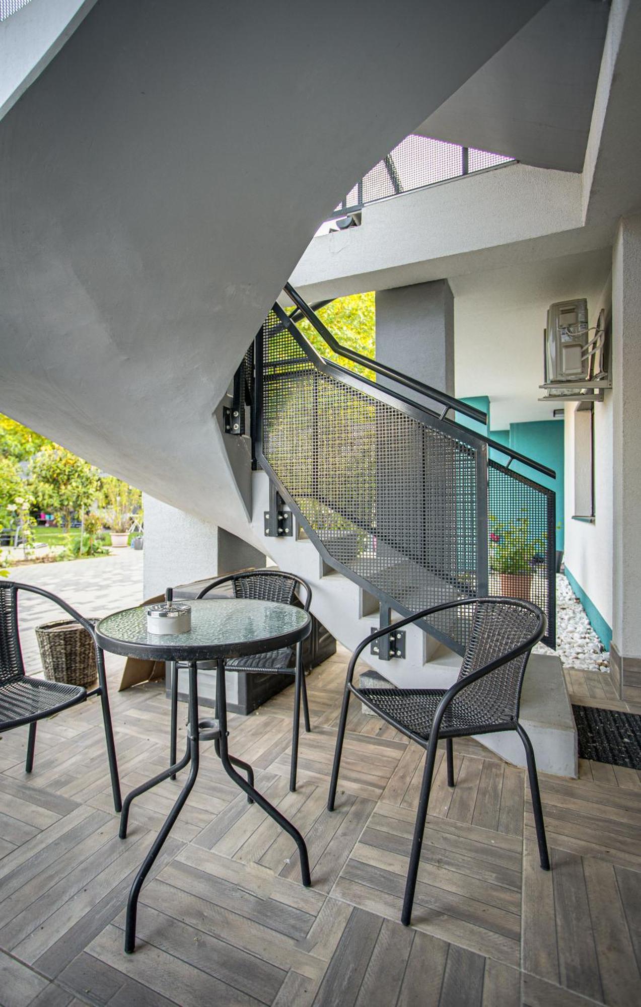 Magdi Vendeghaz A-B Apartment Celldomolk Exterior photo